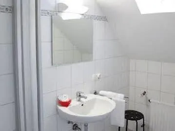 Easy Palace Station Hotel 2*
